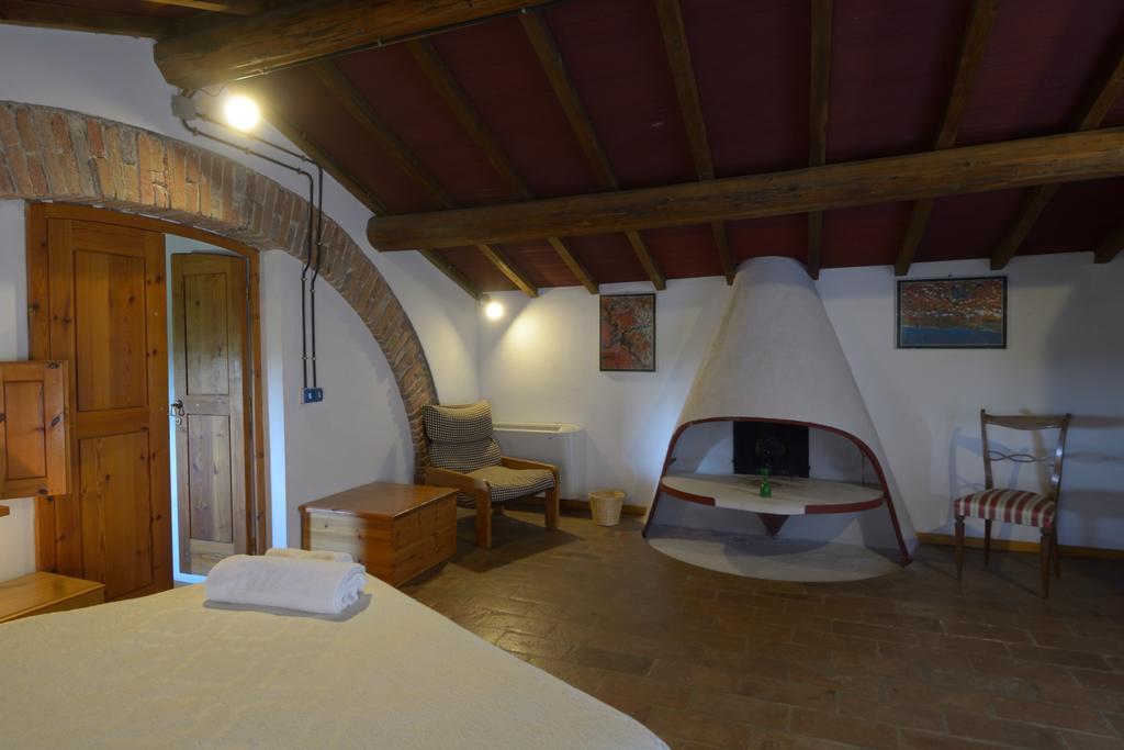 Agriturismo Borgo Del Papa Pensionat Badia  Eksteriør billede