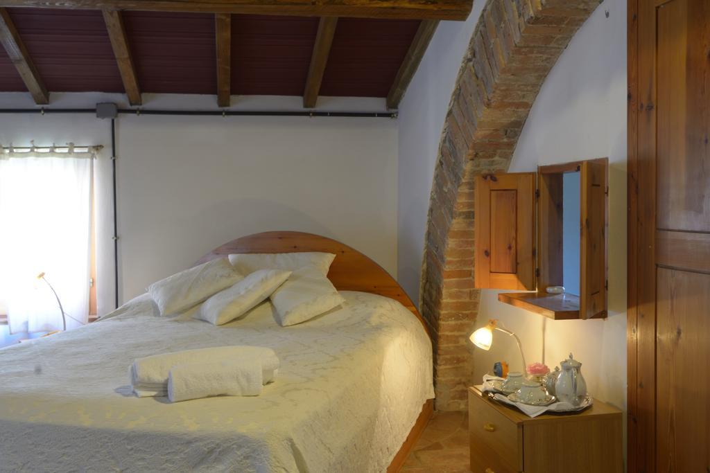 Agriturismo Borgo Del Papa Pensionat Badia  Eksteriør billede